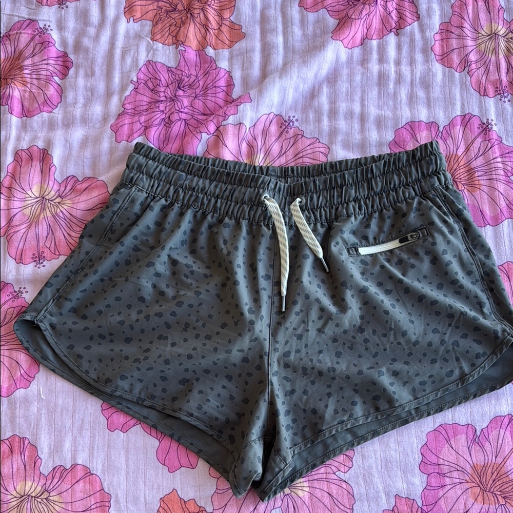 Vuori Clementine Short 2.0 Size S in Elm Dots